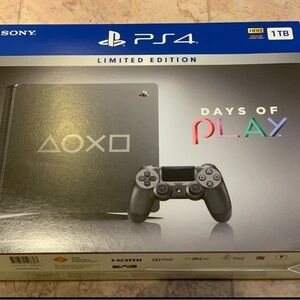Sony PS4 Days of Play Edition - Black